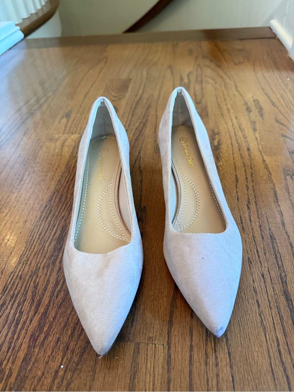 Dream Pairs Nude Suede Pointed Toe Kitten Heels Size 8